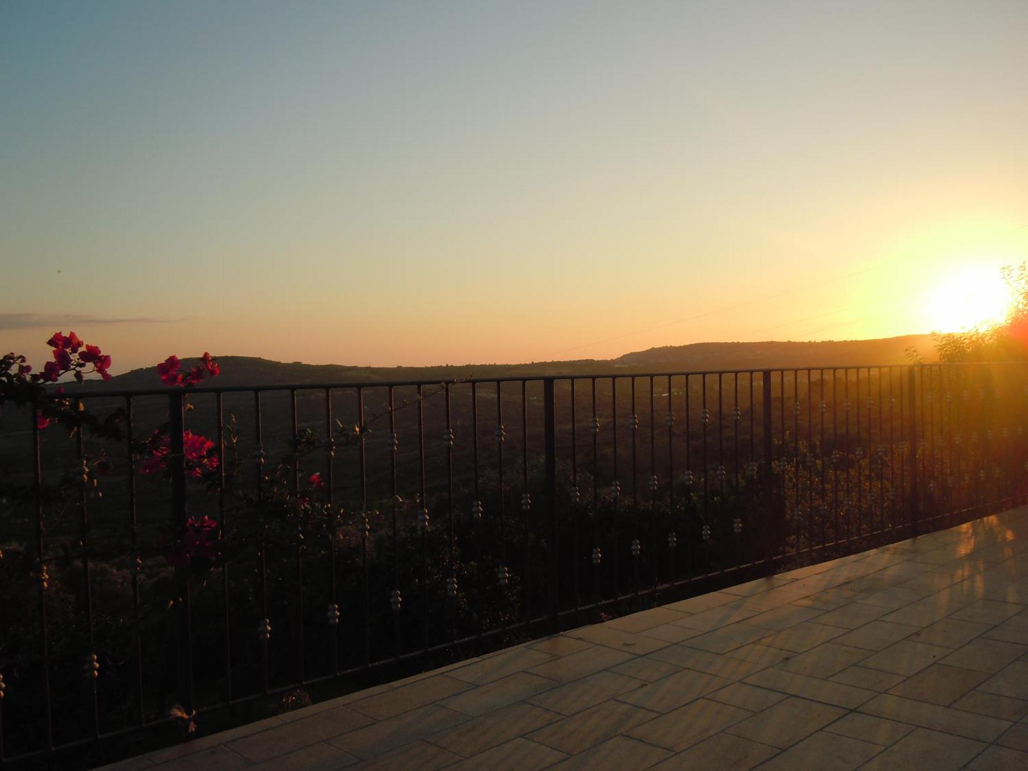 Il Colle Degli Ulivi Hotel San Calogero Bagian luar foto